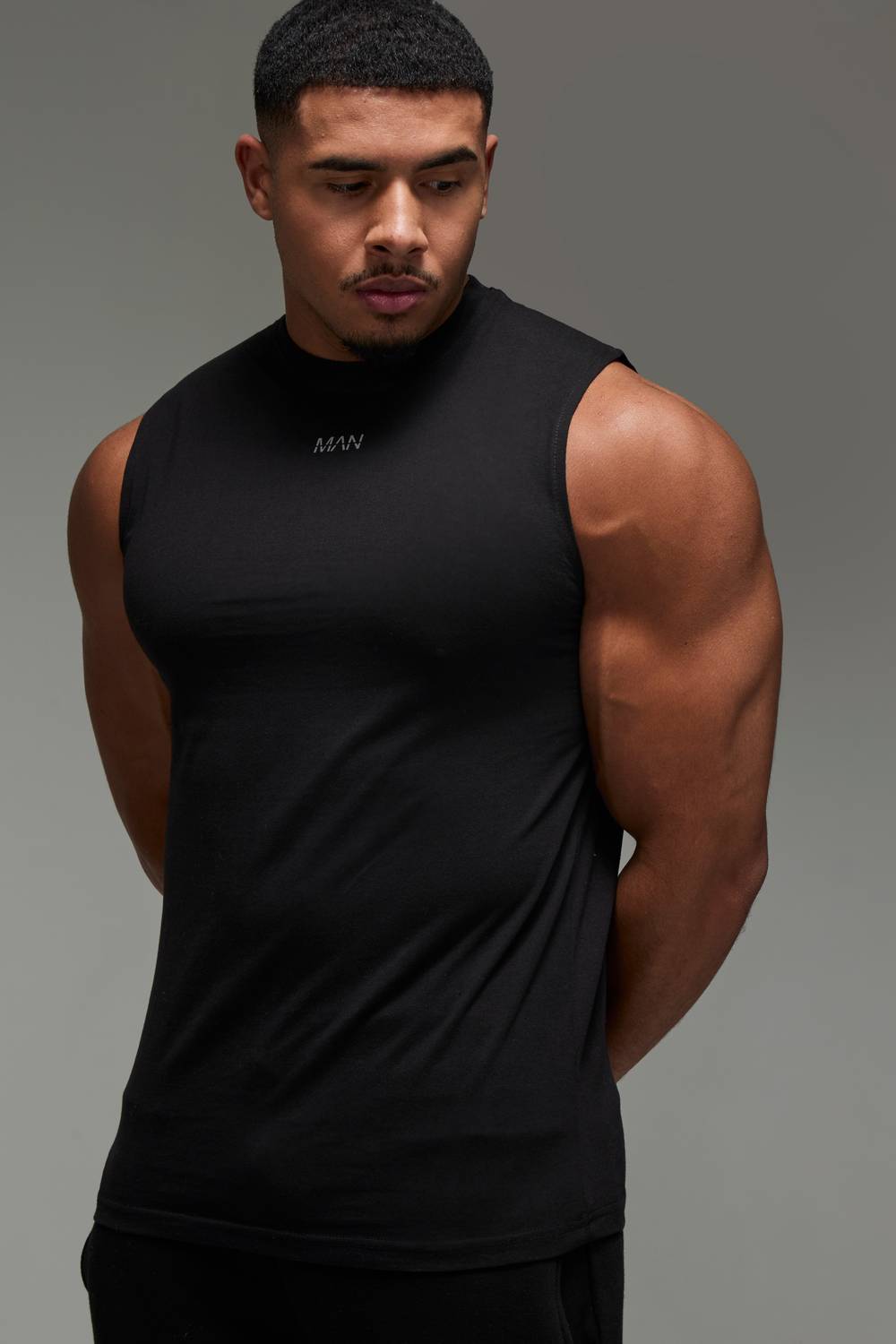 mzz46489_black_xl